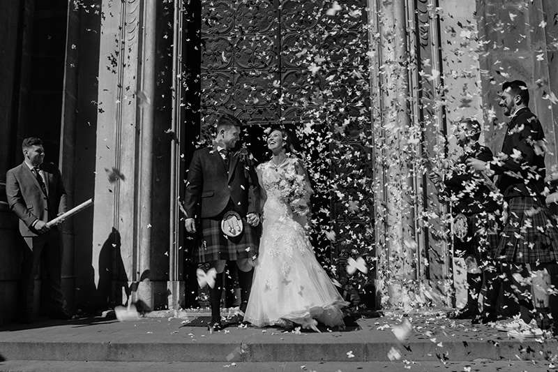 Grzegorz Moment Płaczek zdjęcia które zachwycają 2020 black&white czarno białe ślub wesele fotografia ślubna inspiracje www.abcslubu.pl